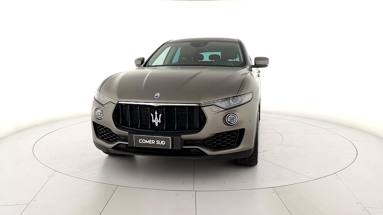 MASERATI Levante - Levante 3.0 V6 275cv auto