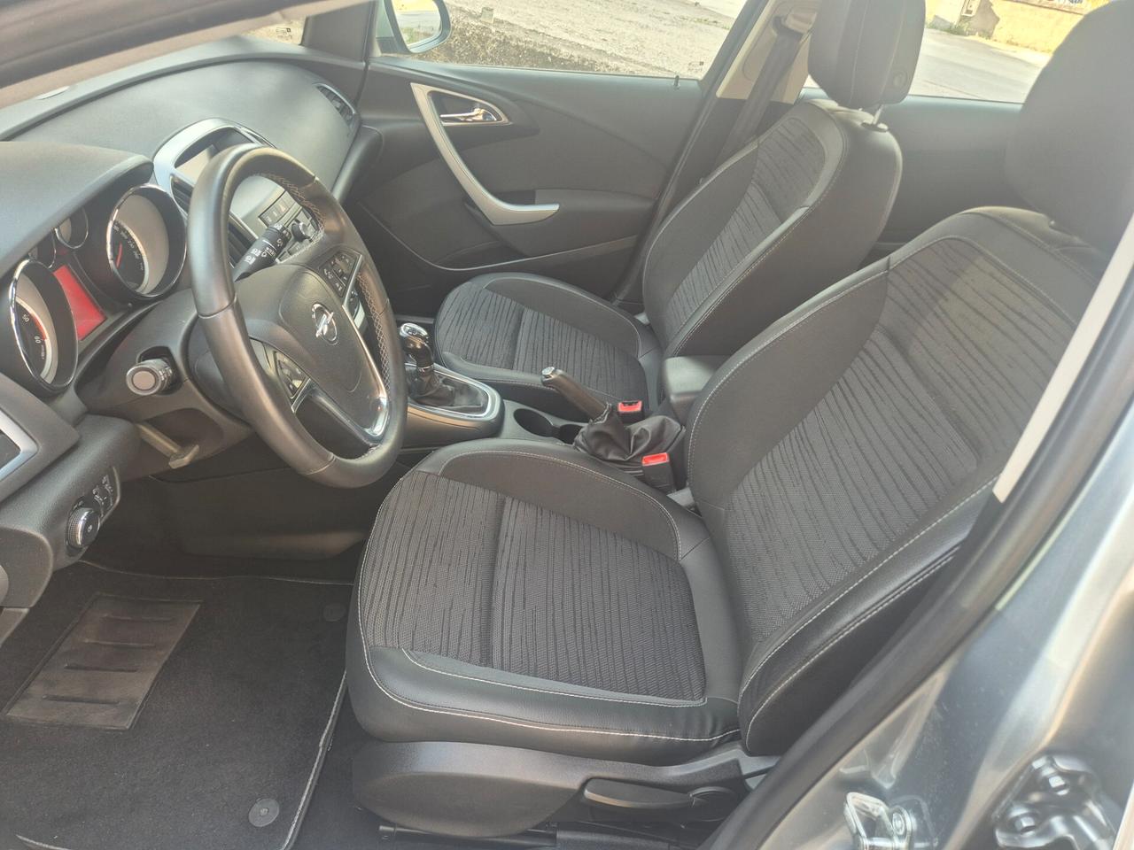 OPEL ASTRA 1.6 CDTI 110 CV BERLINA ANNO 2015 KM CERTIF