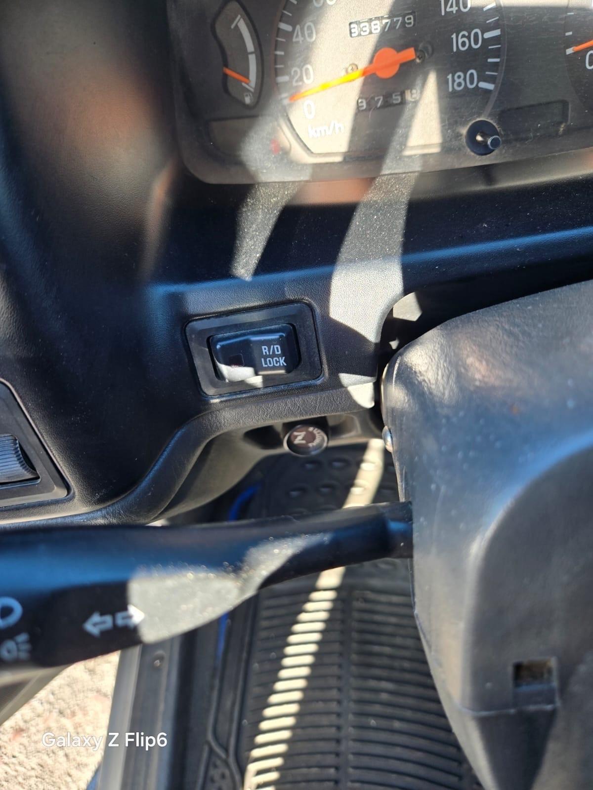 Mitsubishi L200 2.5 TDI 4WD Club Cab Pick-up GL