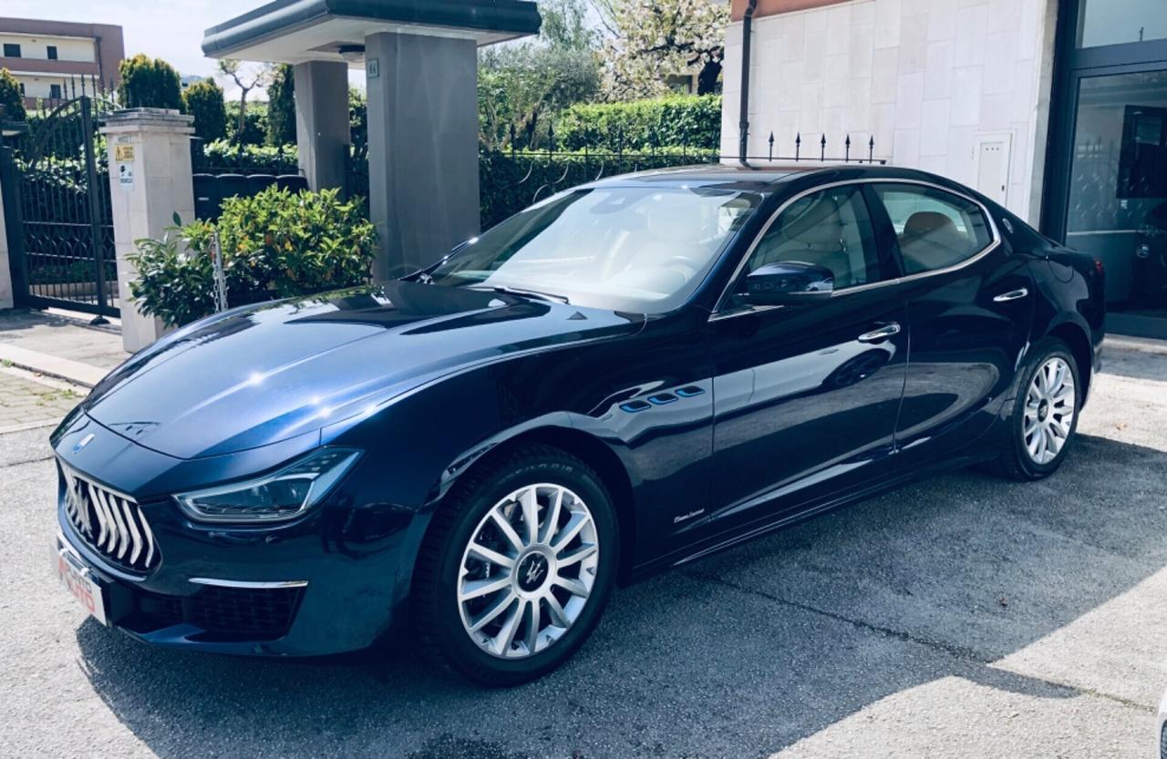 Maserati Ghibli L4 330 CV MHEV Granlusso