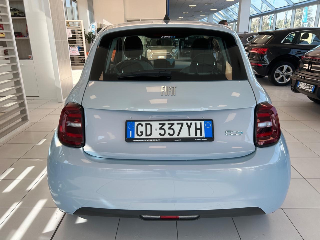 Fiat 500e Berlina 42 kWh Icon Neopatentati