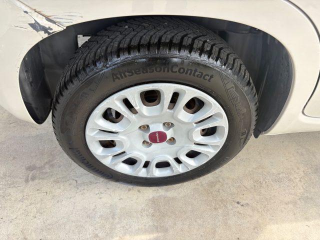FIAT Panda 1.2 Lounge 5 POSTI EURO 6 OK NEOPATENTATI