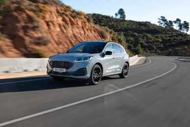 Ford Kuga 2.0 EcoBlue Hybrid 150 CV 2WD Titanium Business / cambio manuale