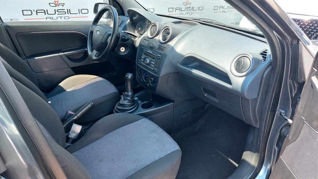 Ford Fiesta 1.2 16V 5p. Ghia GPL