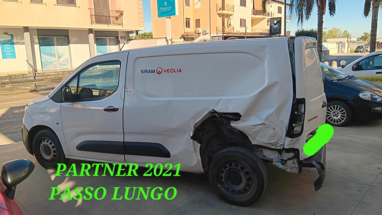 Peugeot Partner PASSO LUNGO INCIDENTATA SINISTRATA MONDIALCARS 021