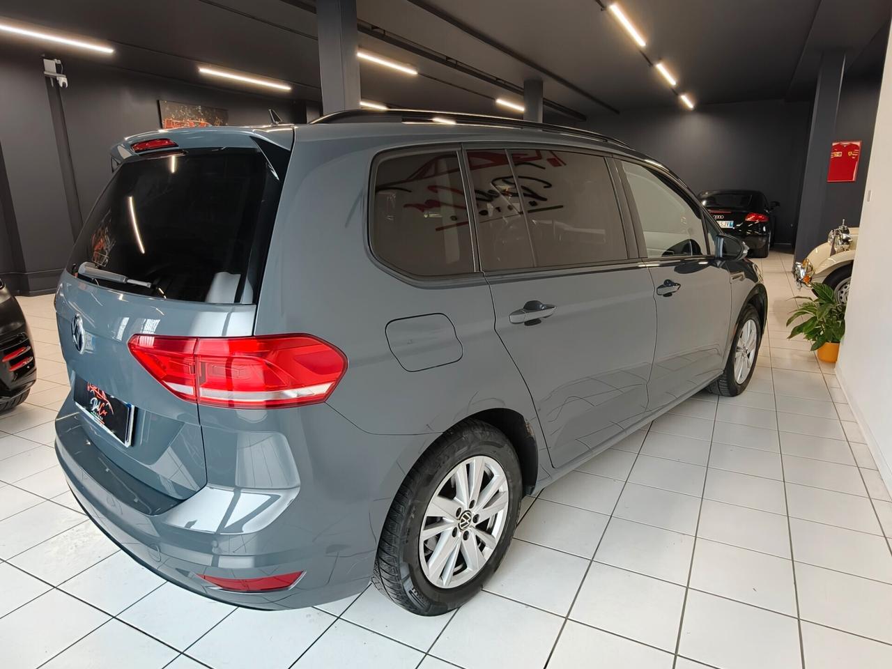 Volkswagen Touran 2.0 TDI 150 CV SCR DSG Executive BlueMotion Tech.