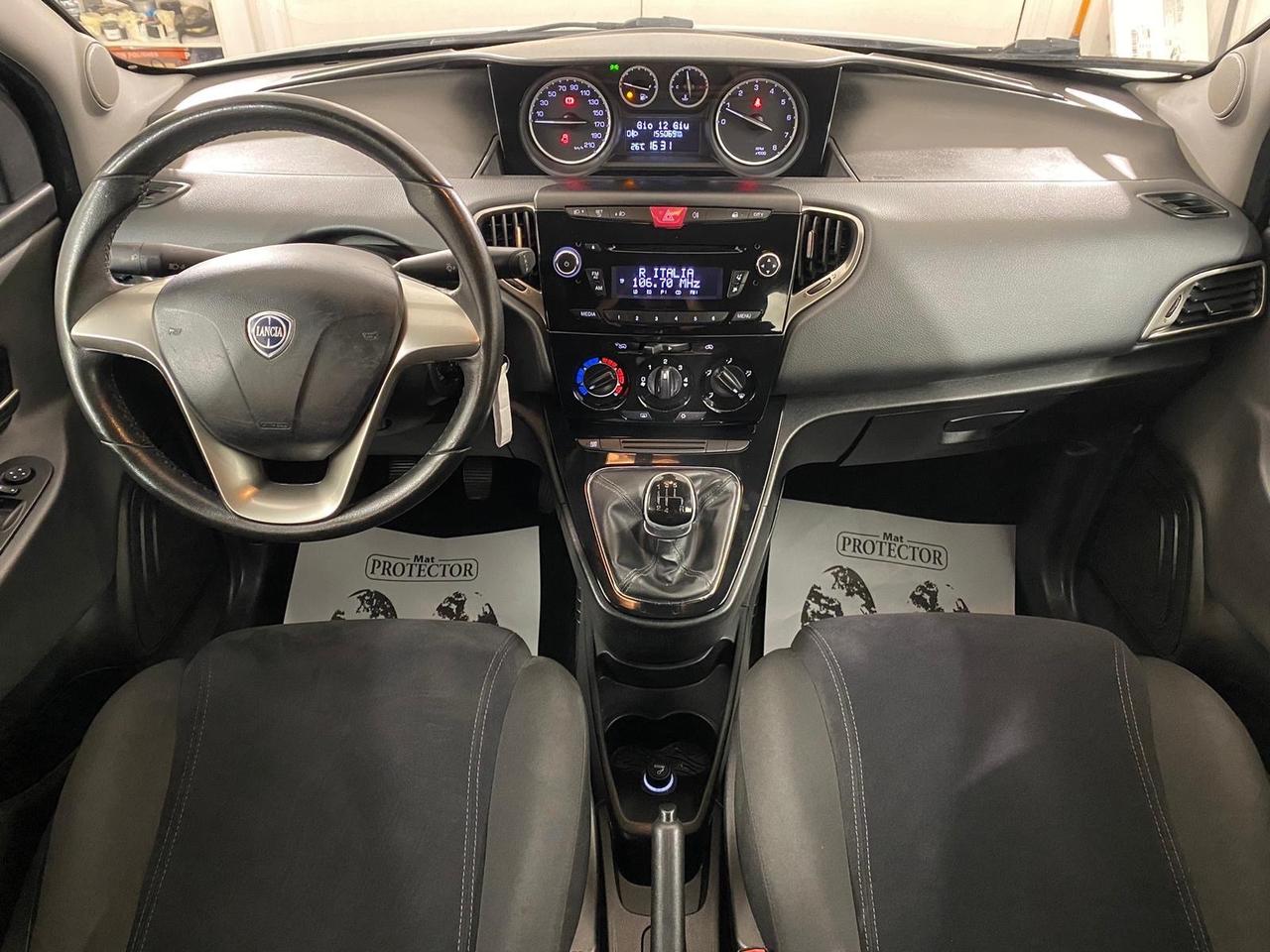 Lancia Ypsilon 1.2 69 CV *NEOPATENTATI*