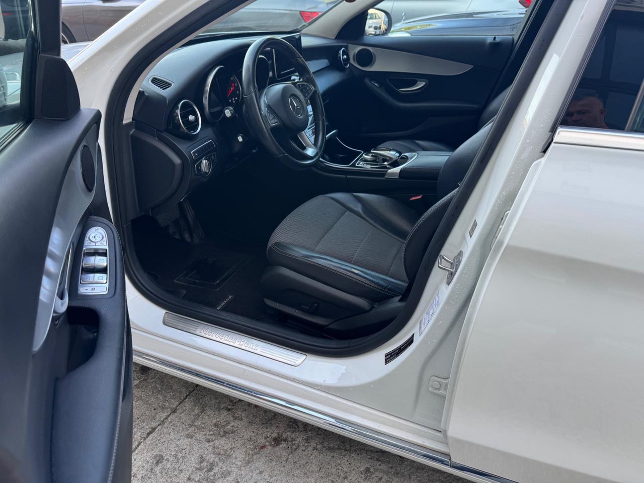 Mercedes-benz C 200 d Auto Premium