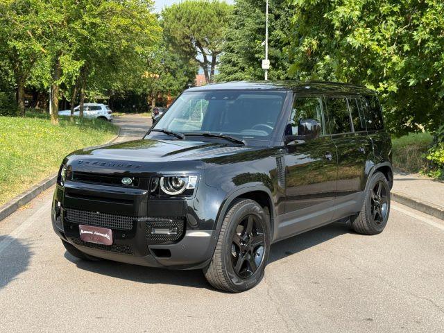 LAND ROVER Defender 110 3.0D I6 200 CV AWD Auto SE TOTAL BLACK IVA ESP