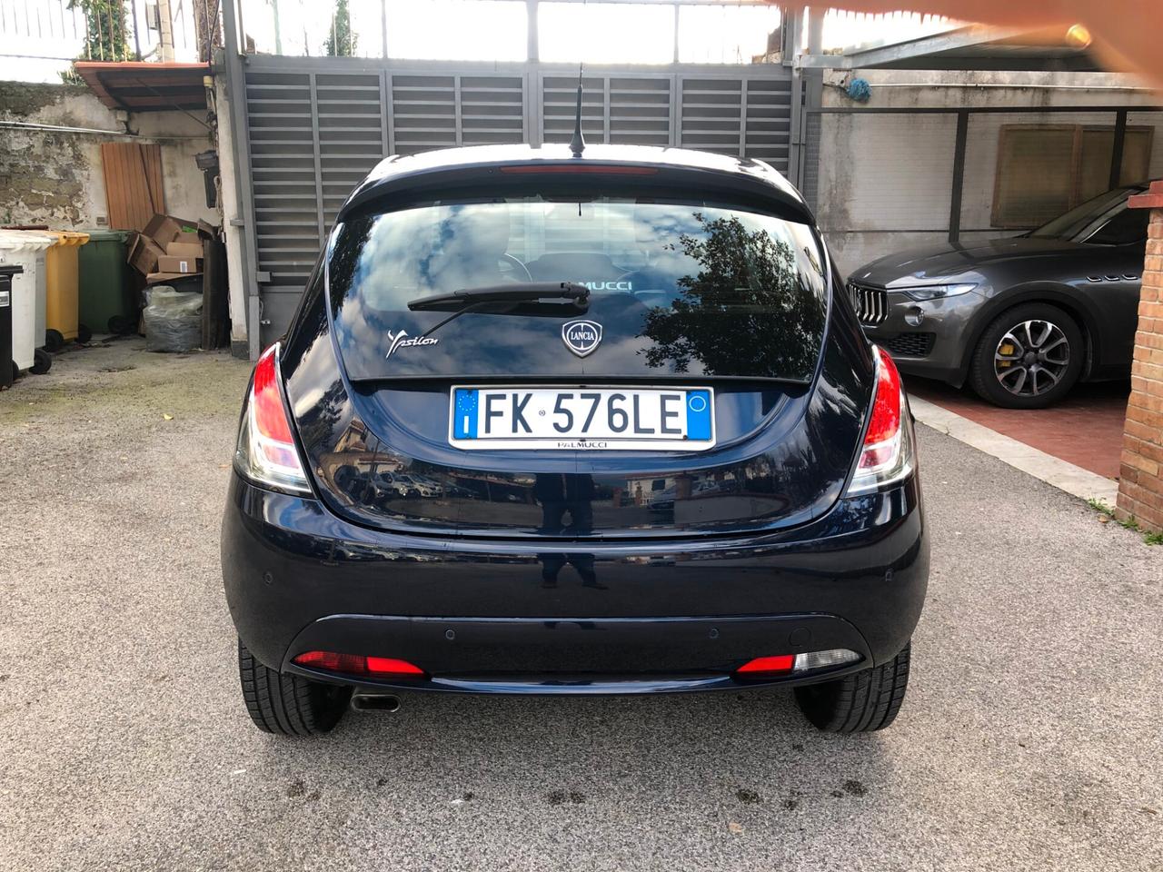 Lancia Ypsilon 1.2 69 CV 5 porte Gold