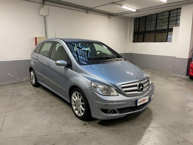 MERCEDES-BENZ B 200 CDI Sport