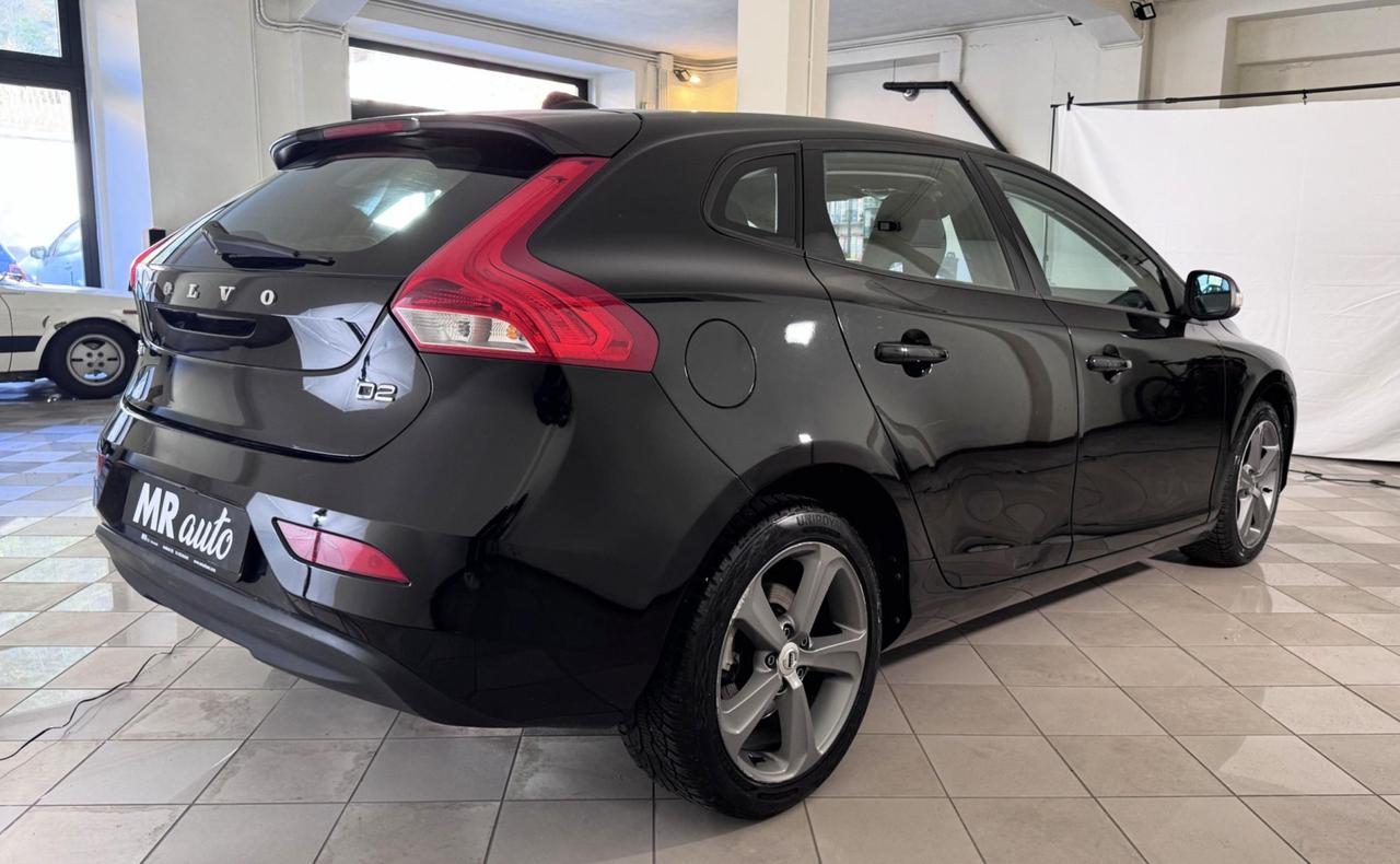 Volvo V40 2.0 d2 Momentum my17