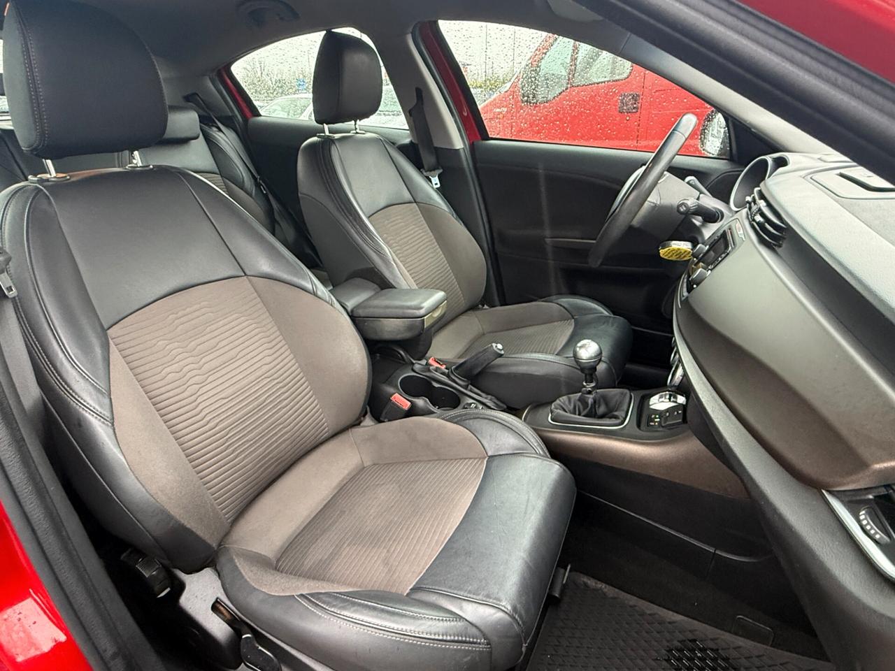 Alfa Romeo Giulietta 1.6 JTDm-2 105 CV Exclusive