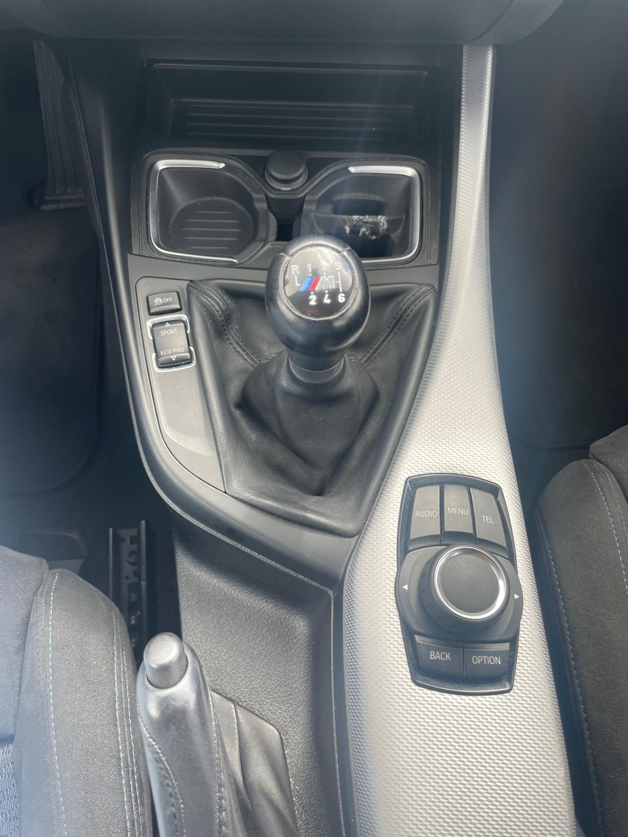 Bmw 116 116d 5p. Urban