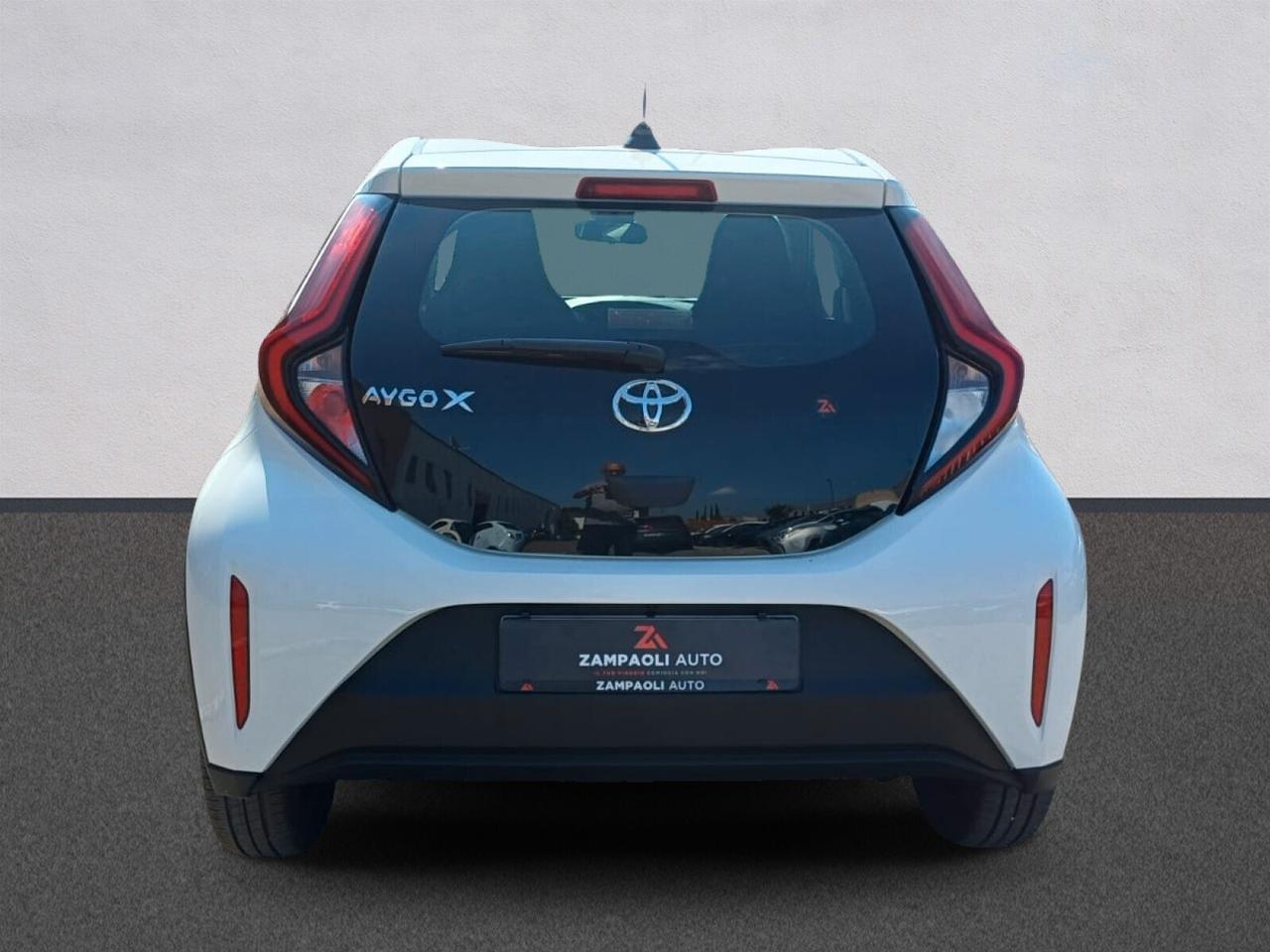 Toyota Aygo X 1.0 Manuale Active | da €180,00 al mese