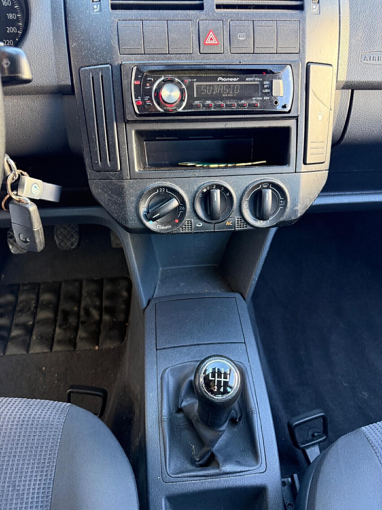 Volkswagen Polo 1.2 benzina 5porte NEOPATENTATI