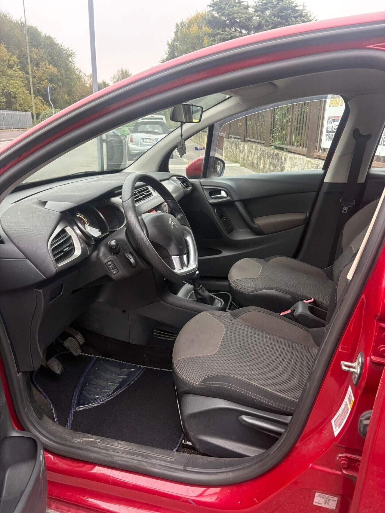 Citroen C3 PureTech 82 Attraction Van