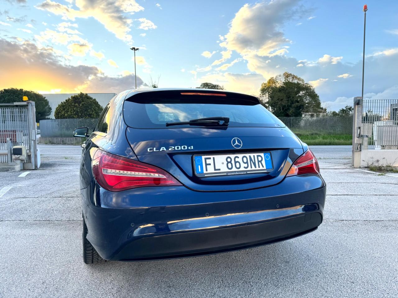 MERCEDES CLA 200d S.B. Sport - Tetto Led Navi