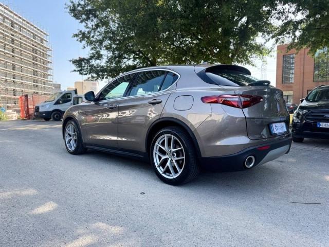 Alfa Romeo Stelvio 2.2 t Business rwd 180cv auto