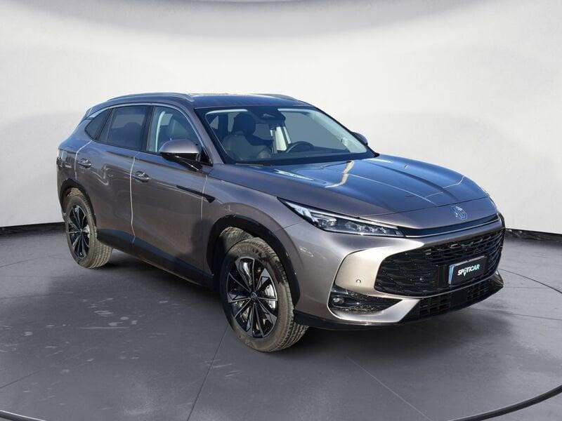 MG HS 1.5 T Luxury AT