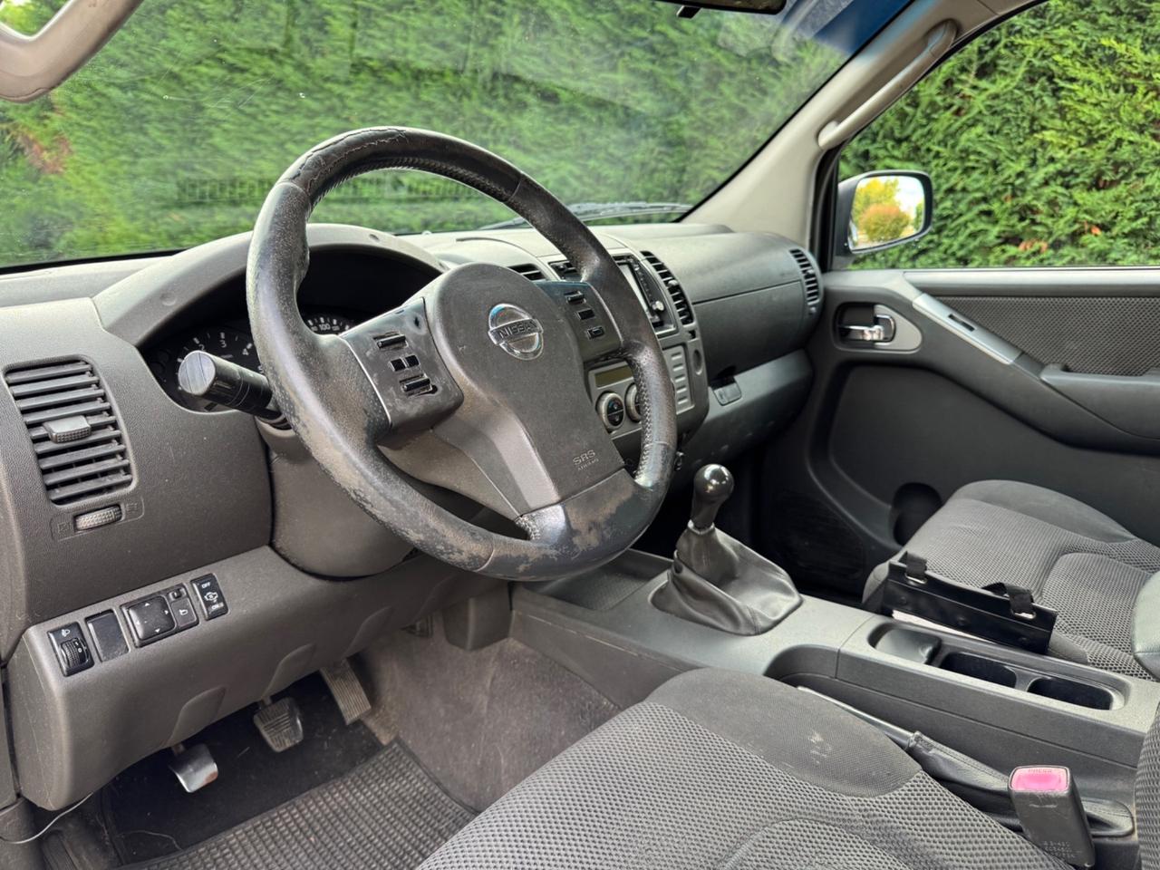 Nissan Navara 2.5 dCi Doppia Cabina 5 Posti