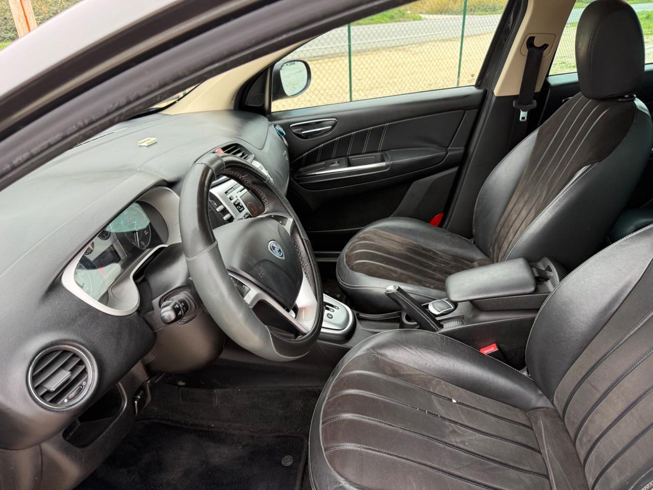 Lancia Delta 1.6 AUTOMATICA MOTORE NUOVO PERMUTE