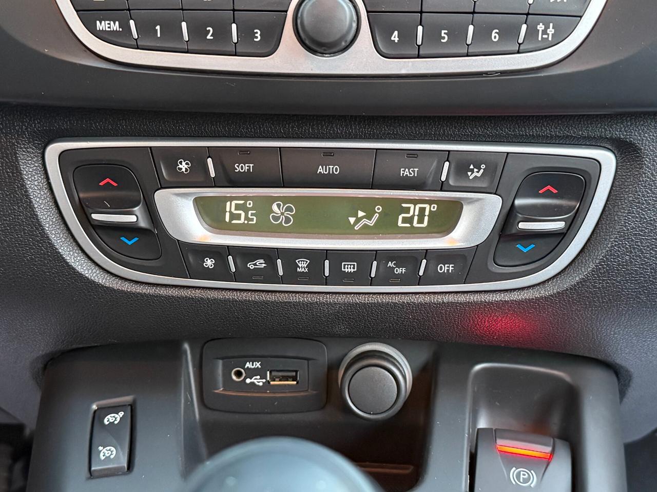 Renault Scenic X-Mod 1.5 dCi 110CV NAVI - 2009