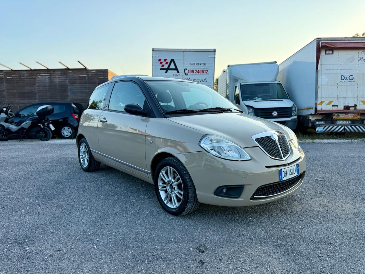 Lancia Ypsilon 1.4 Oro NEOPATENTATI