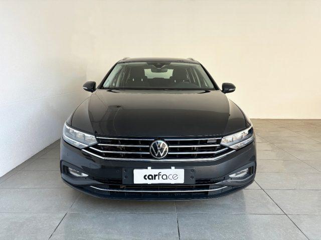 VOLKSWAGEN Passat Variant 2.0 TDI DSG ELEGANCE ---40000km