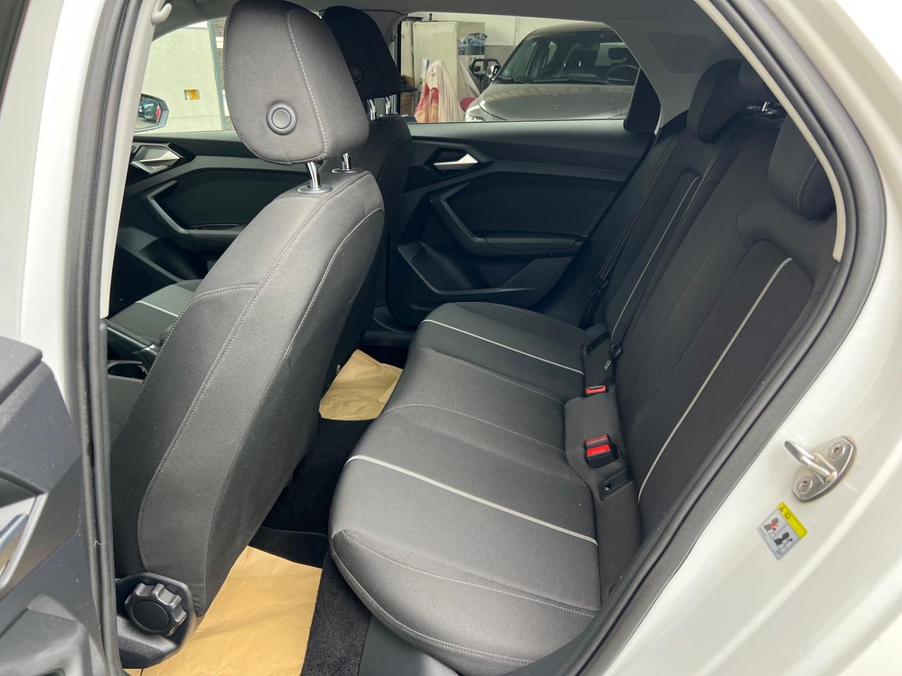 Audi A1 citycarver/allstreet 30 TFSI S tronic Identity Contrast