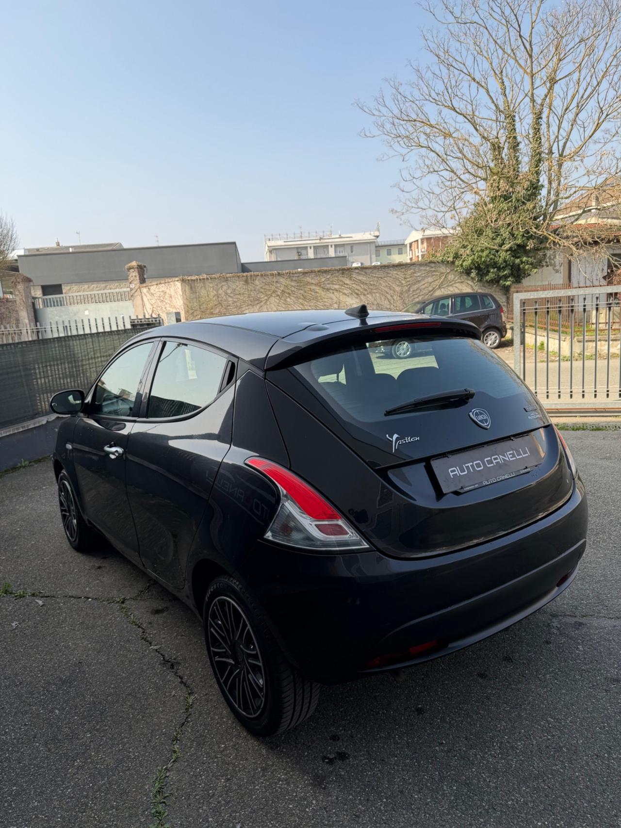 Lancia Ypsilon 1.0 FireFly 5 porte S&S Hybrid Silver Plus PREZZO REALE