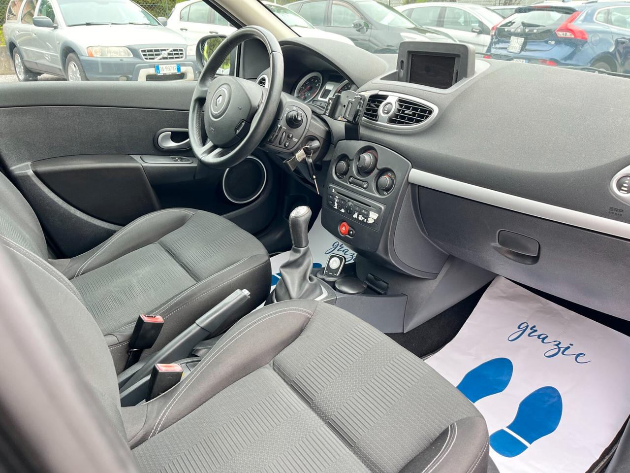 Renault Clio 1.2 16V 5 porte Confort neopatentati