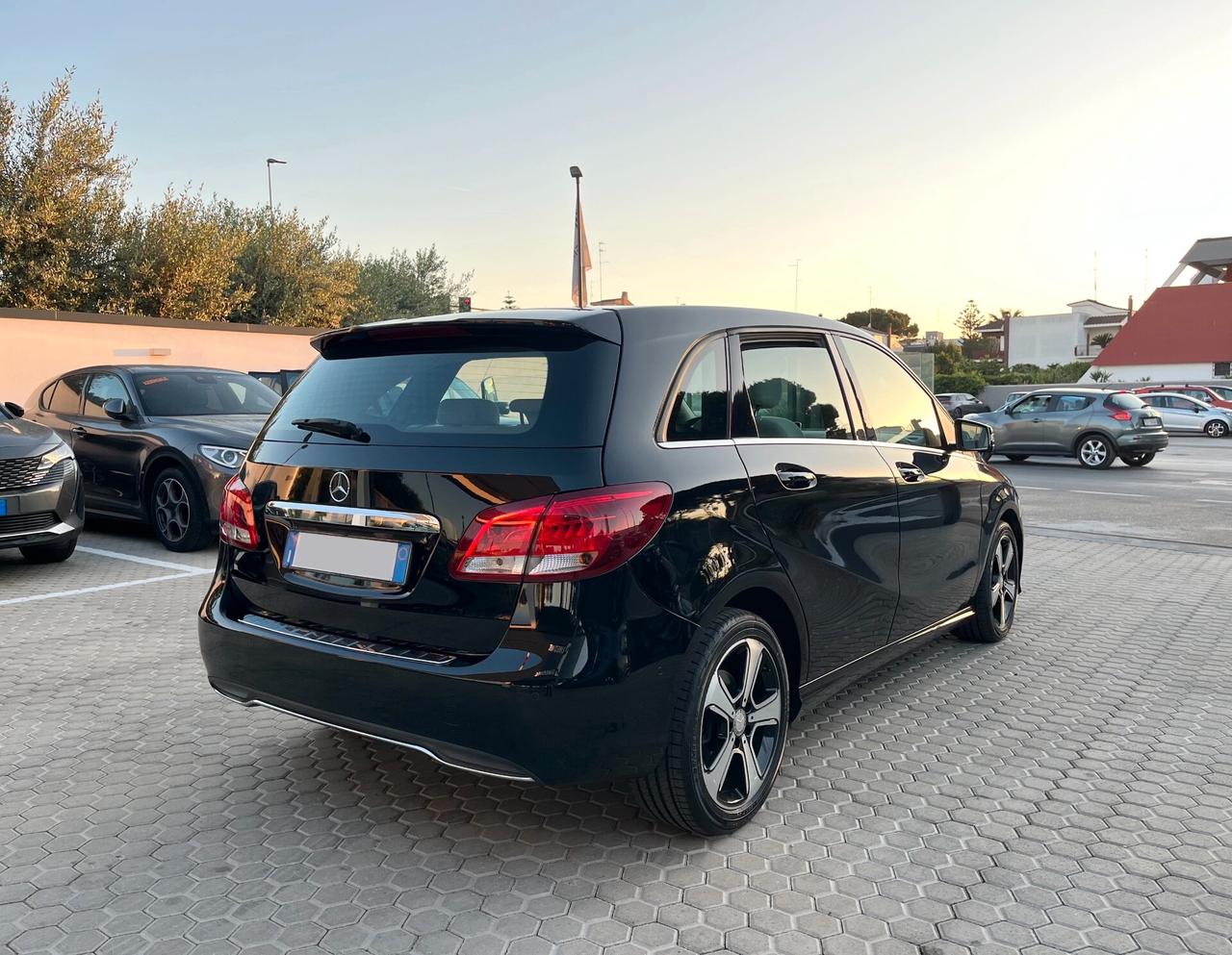 Mercedes-benz Classe B (T246/242) 180 d Business 1.5 110cv