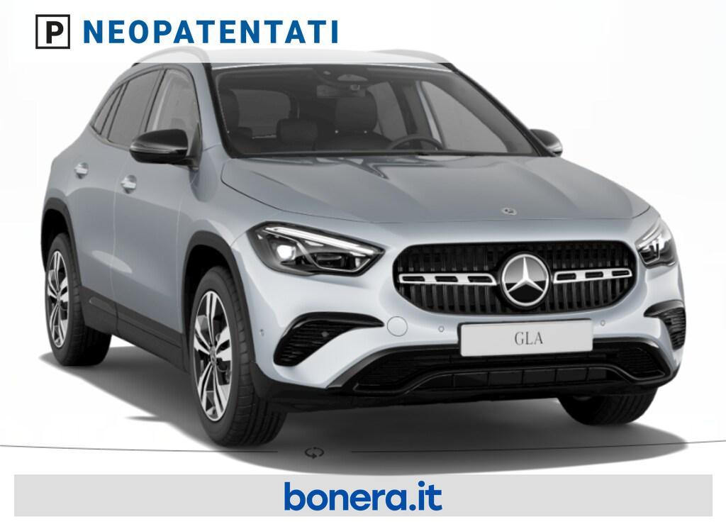 Mercedes GLA 180 180 Progressive Advanced Plus 7G-DCT