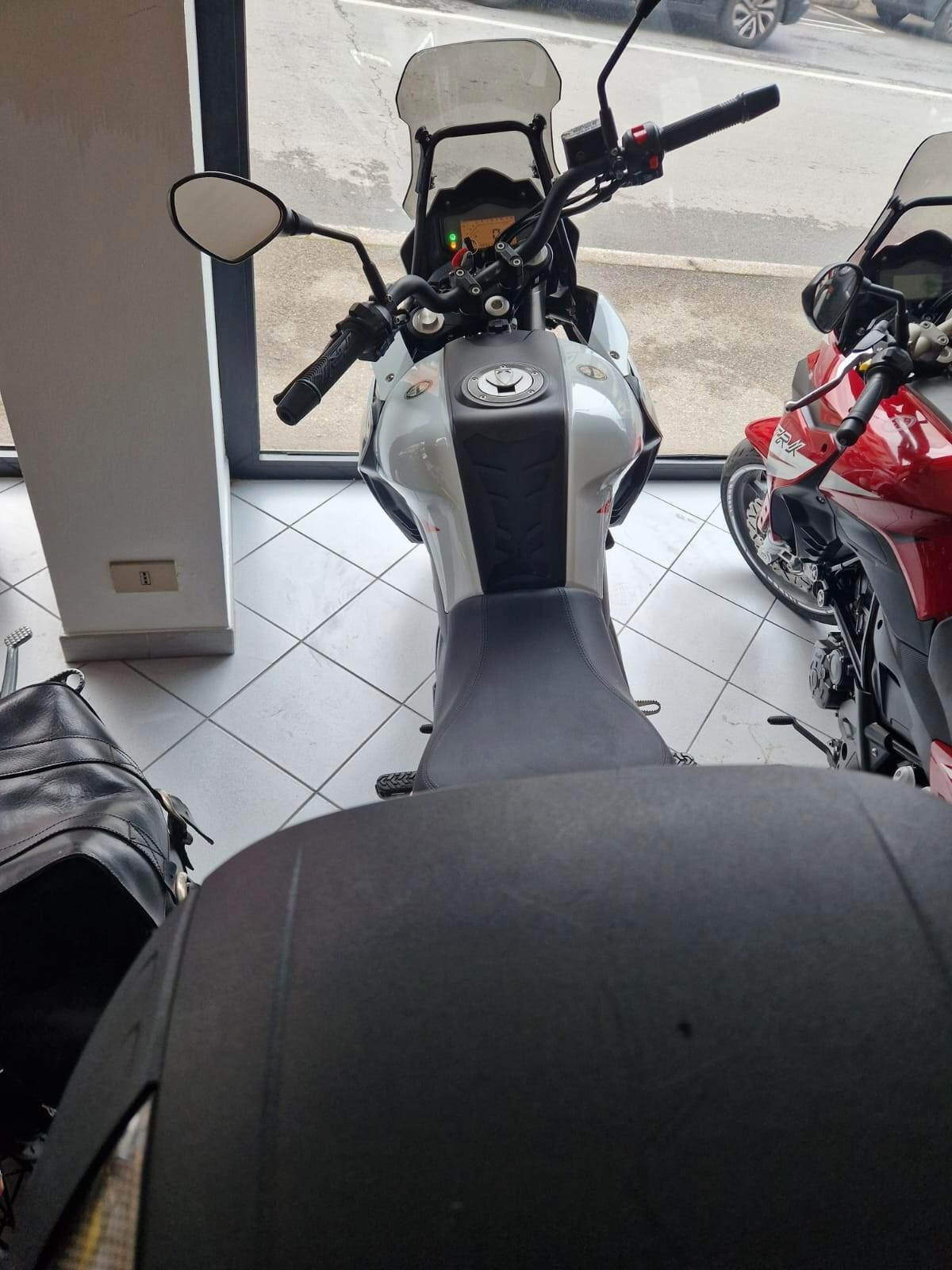 Benelli TRK 250 c.c. Bianco 07/2022