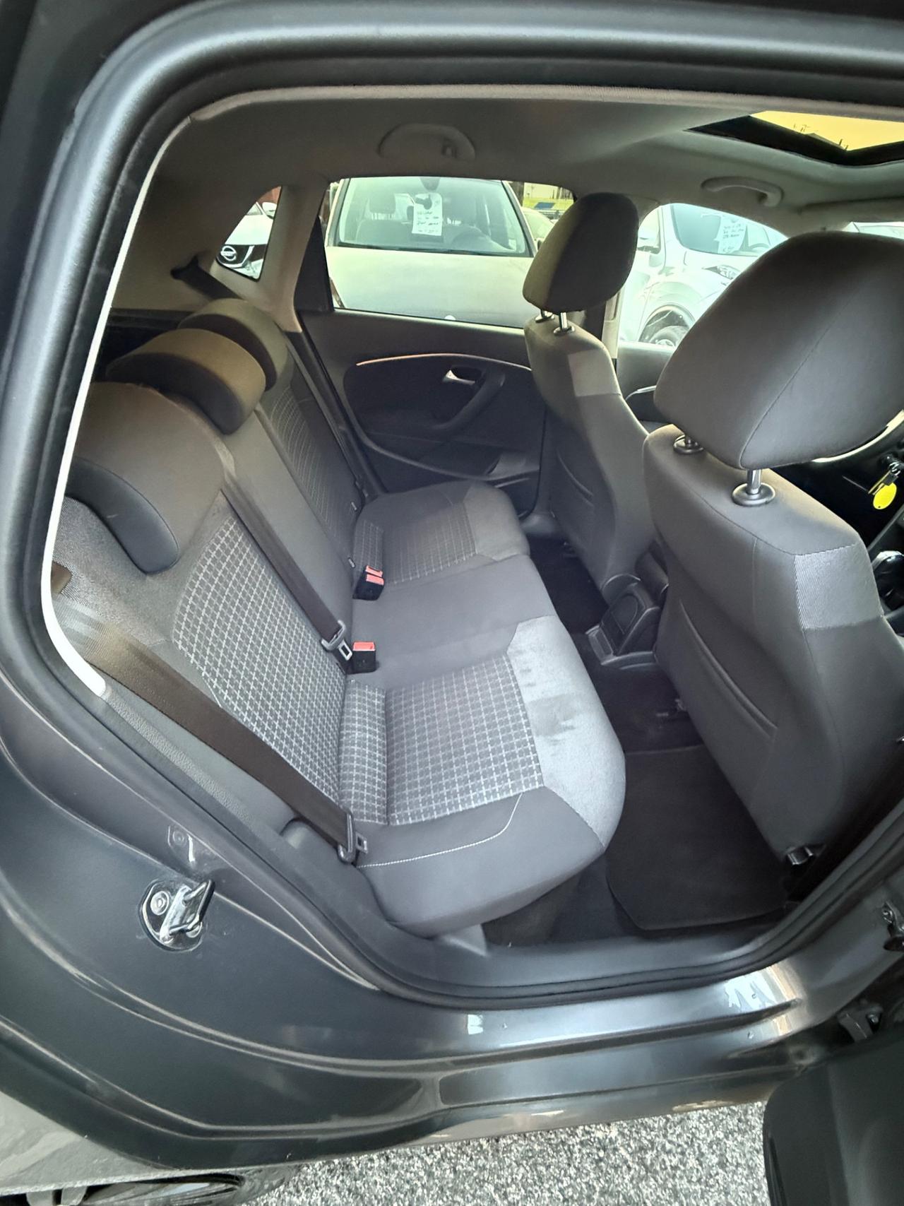 Polo 1.4 TDI 90 CV DSG -unipro-E6-garanzia-