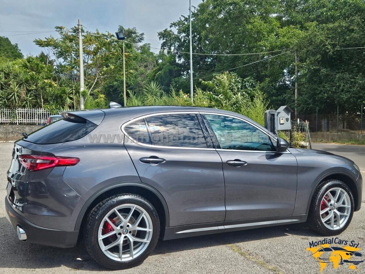 Alfa Romeo Stelvio 2.2 Turbodiesel 210 CV AT8 Q4 Executive