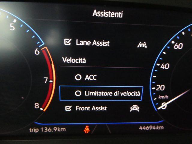 VOLKSWAGEN T-Roc 1.5 TSI 150 Cv DSG R-Line - Cockpit, Camera, LED