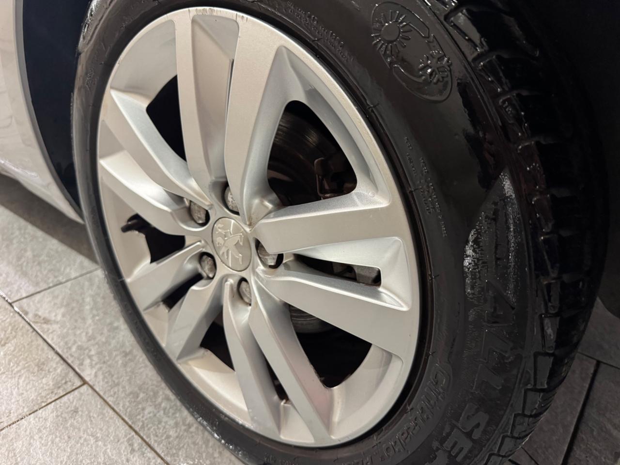 Peugeot 308 BlueHDi 120 S&S SW Business