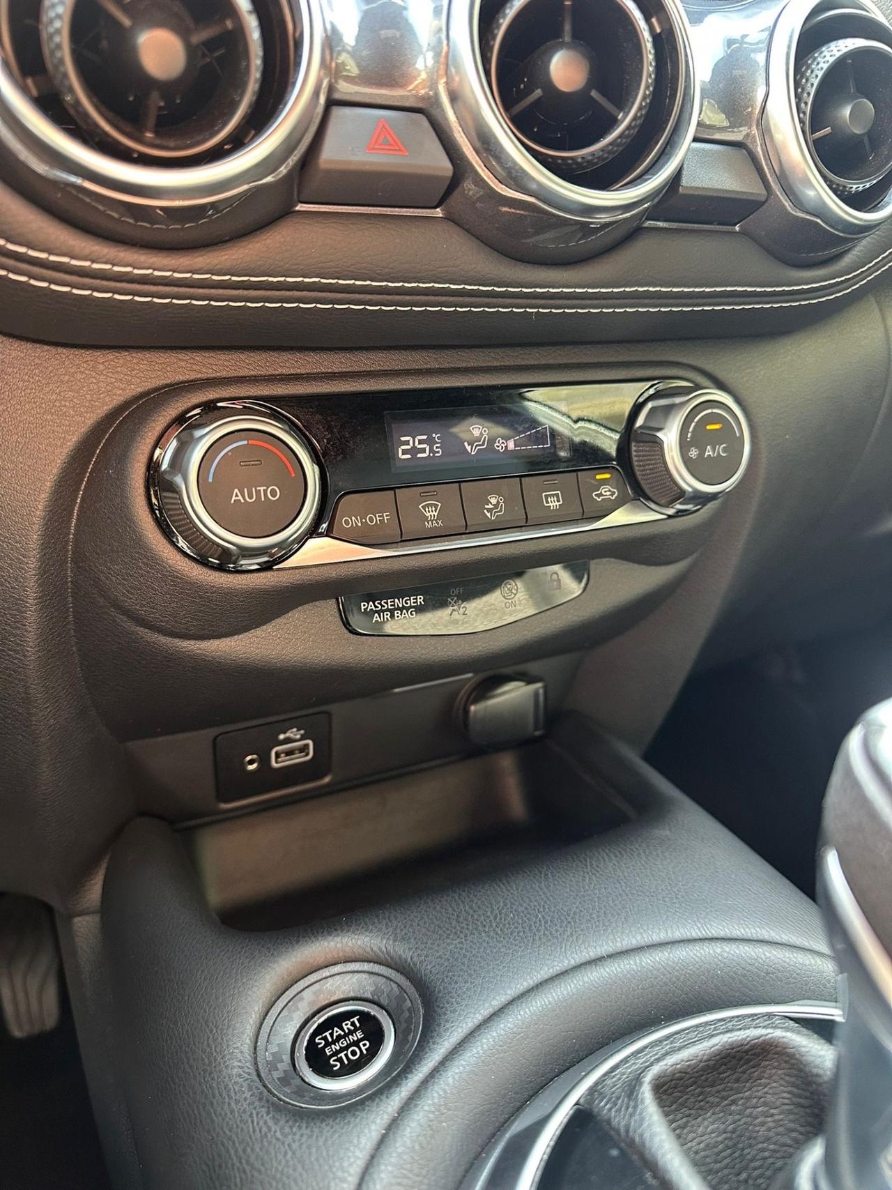 Nissan Juke 1.0 DIG-T 114 CV DCT N-Connecta