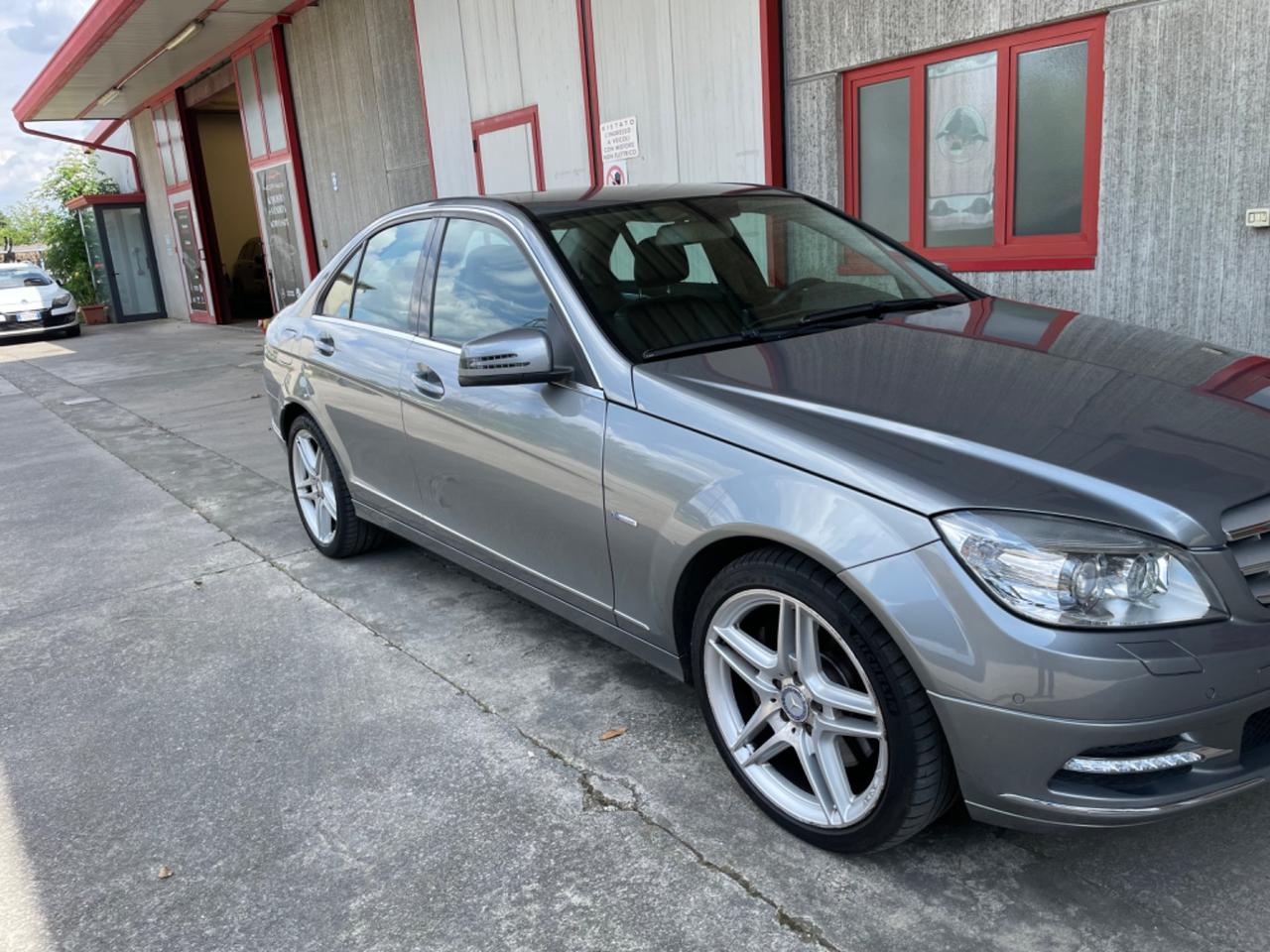 Mercedes-benz C 350 C 350 CDI 4M. BlueEFFICIENCY Avantgarde AMG