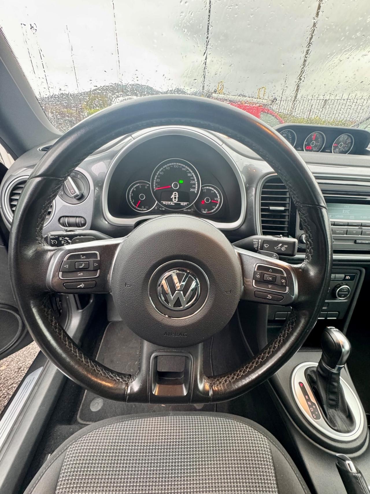 Volkswagen Maggiolino 2.0 TDI DSG Sport