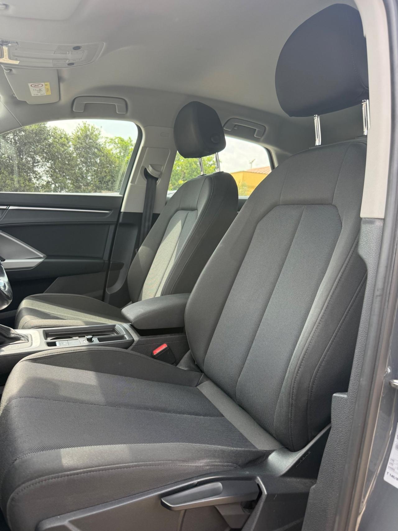 Audi Q3 35 TDI S tronic Business Advanced