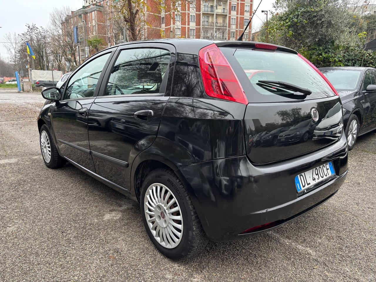 Fiat Grande Punto 1.2 5 porte Dynamic OK NEOPATENTATI