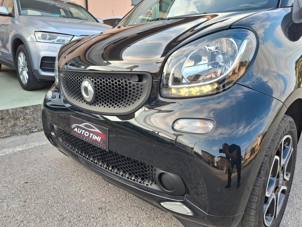 Smart ForTwo 1.0 Twinamic Passion TotalBlack 2016