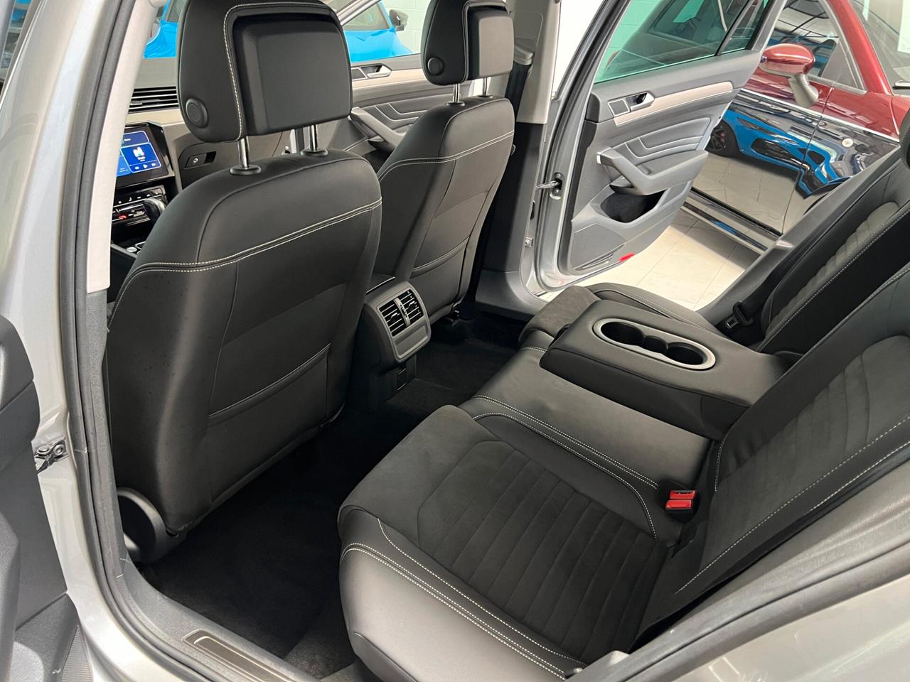 Volkswagen Passat VW HIGHLINE 150CV DSG