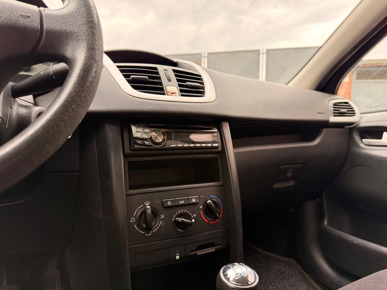 Peugeot 207 Restayling 1.4 HDi 70CV 5p. Energie Full Perfett