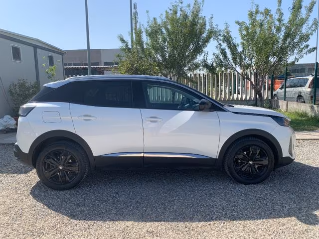 PEUGEOT 3008 BlueHDi 130 S&S Allure Pack