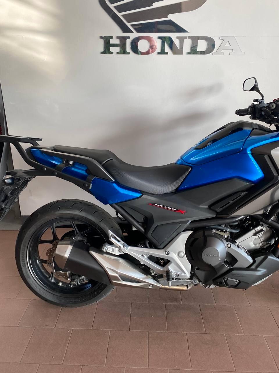 Honda NC 750 x dct