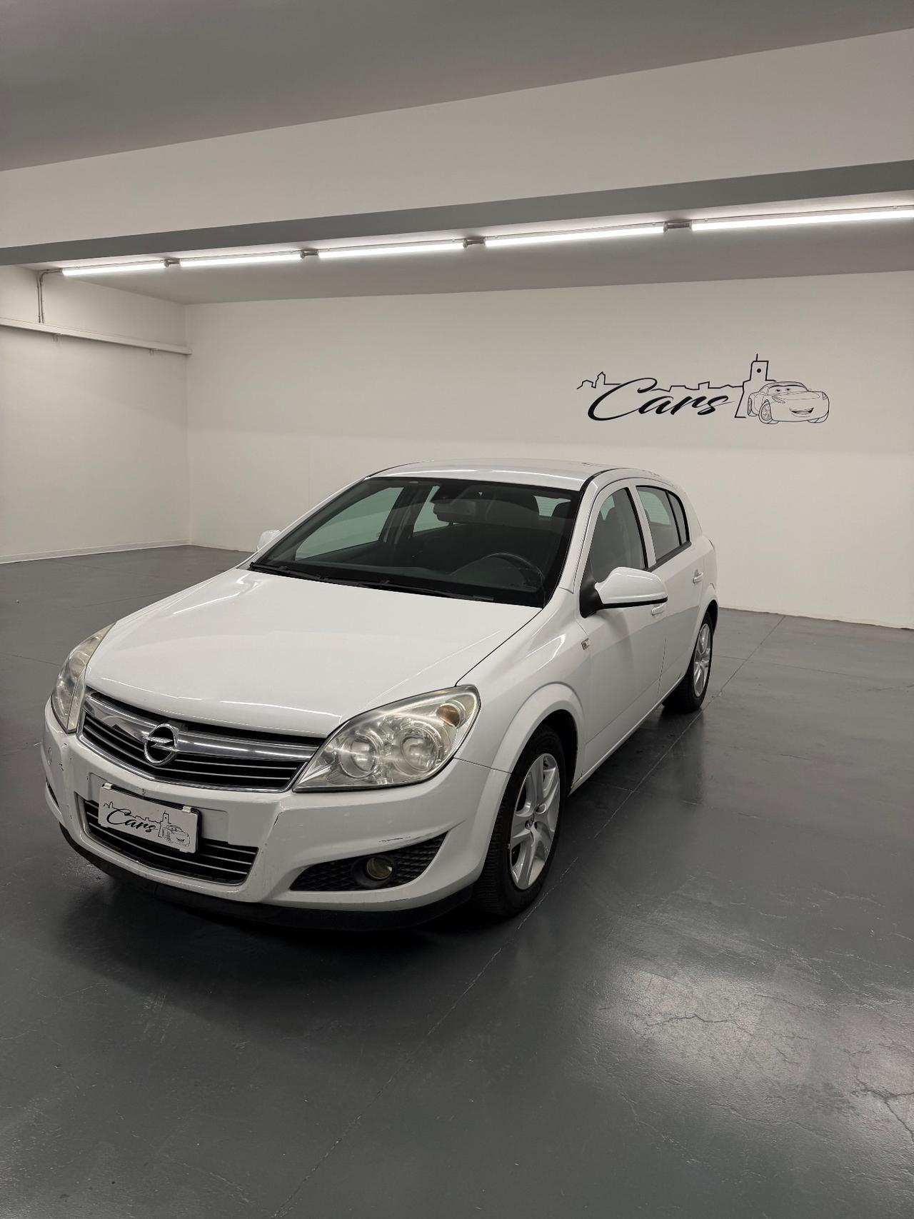 Opel Astra 1.4 16V GPL-TECH 5 porte Enjoy